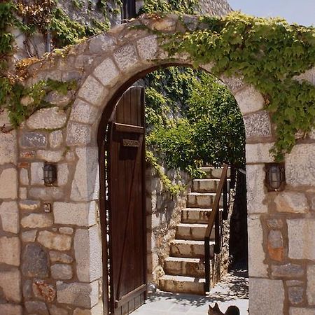 ホテルTsitsiris Castle Stavríon エクステリア 写真