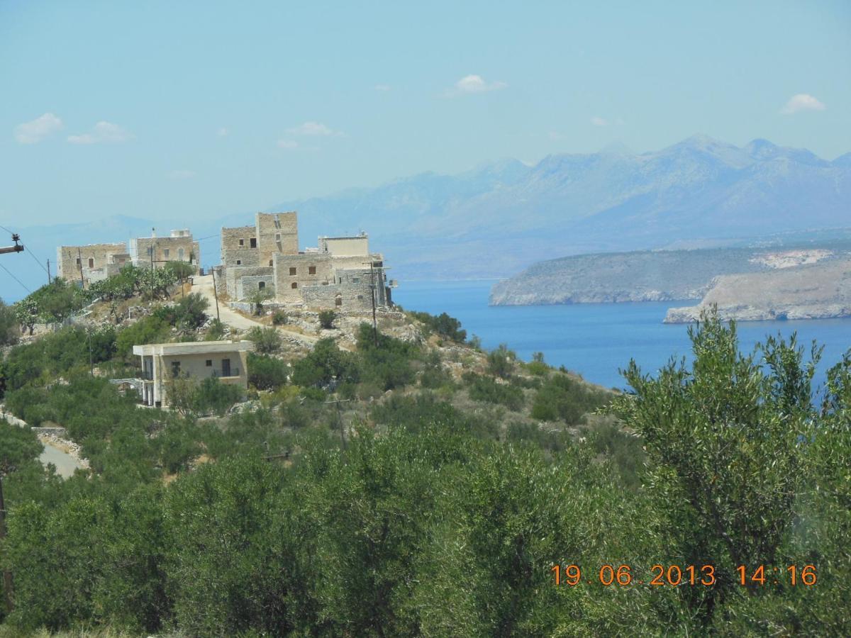 ホテルTsitsiris Castle Stavríon エクステリア 写真
